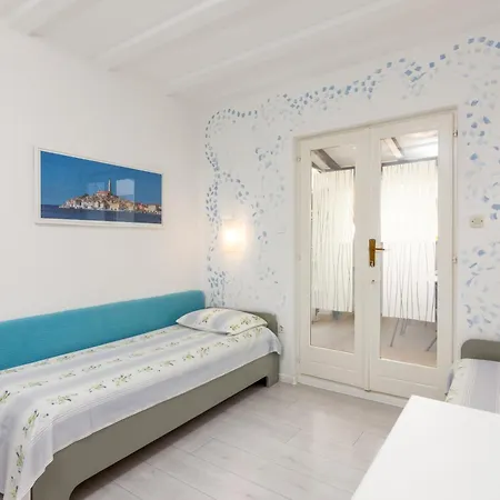 With A Parking Space - 2288 Rovinj
