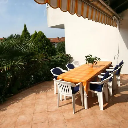 Apartman With Parking Space - 2288 *